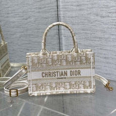 Christian Dior Shopping Bags